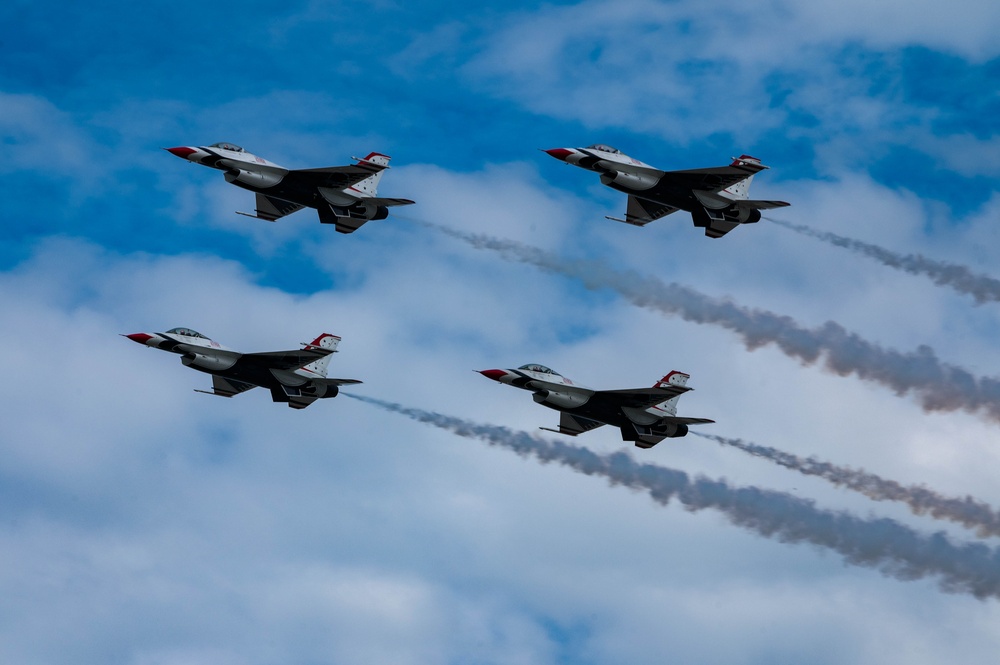 Arctic Thunder Air Show