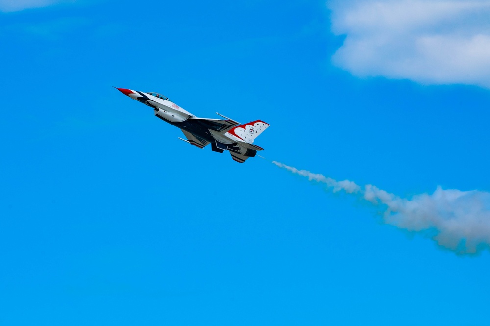 Arctic Thunder Air Show