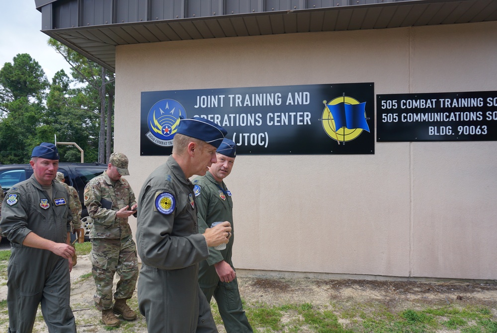 USAFWC CC Visits 505th Command and Control Wing