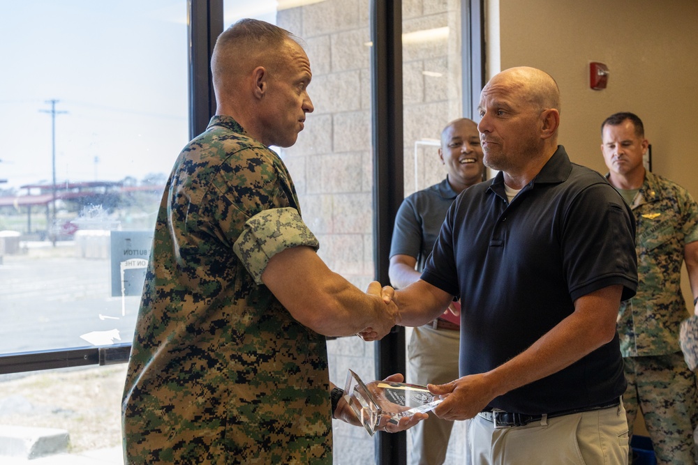 Camp Pendleton Deputy Commander awards MCI-West Installation Safety Office