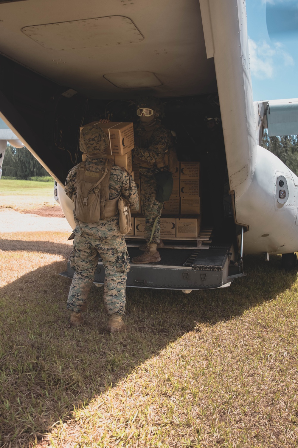 3d LLB conducts Helicopter Support Team training at Kahuku Training Area