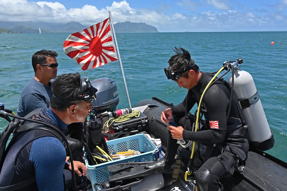 Japan Maritime Self-Defense Force EOD training during RIMPAC 2024