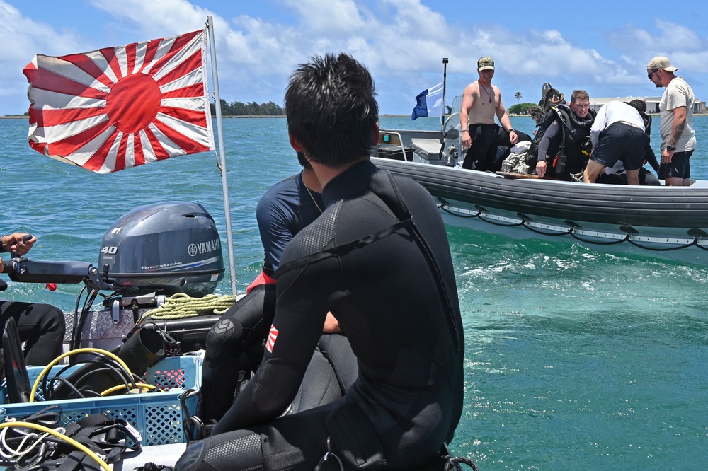 Japan Maritime Self-Defense Force EOD training during RIMPAC 2024