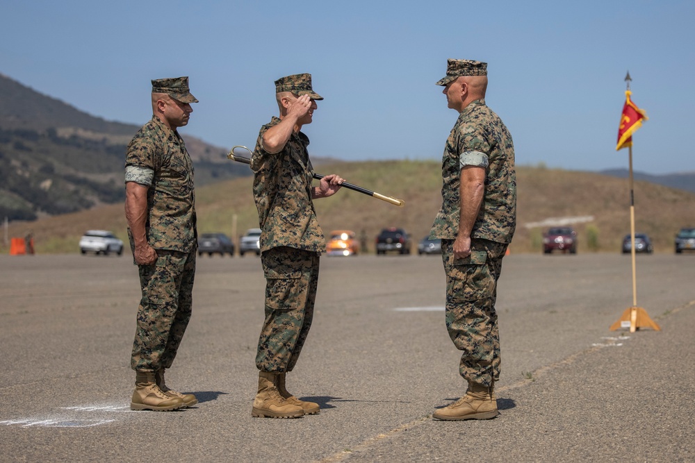 1st Marine Regiment holds relief, appointment ceremony