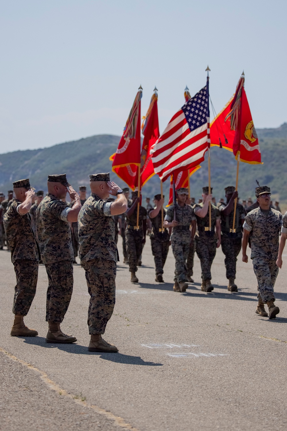 1st Marine Regiment holds relief, appointment ceremony