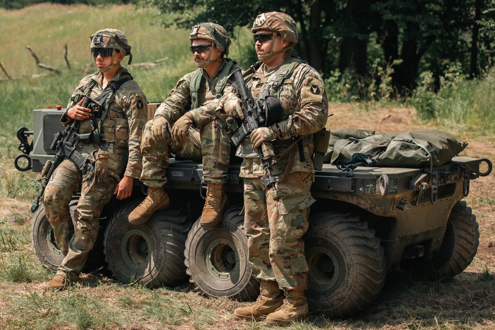 Iowa Army National Guard Soldiers train with SMET vehicle