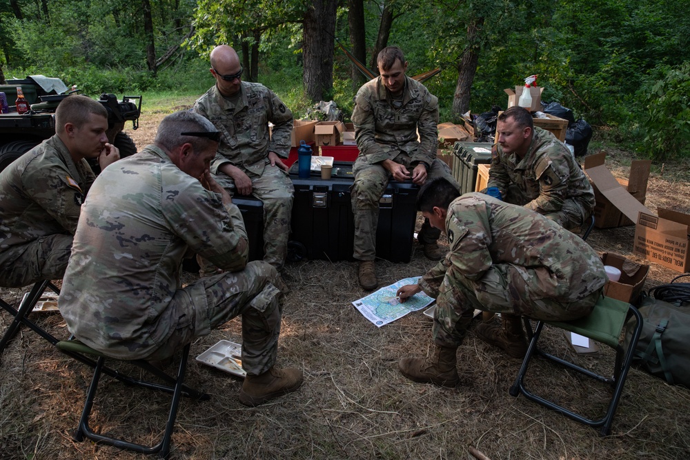 Iowa Soldiers plan Zodiac mission on Mississippi River