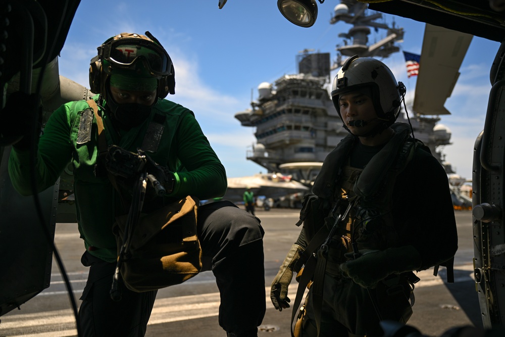 Multinational ships sail in formation during RIMPAC 2024