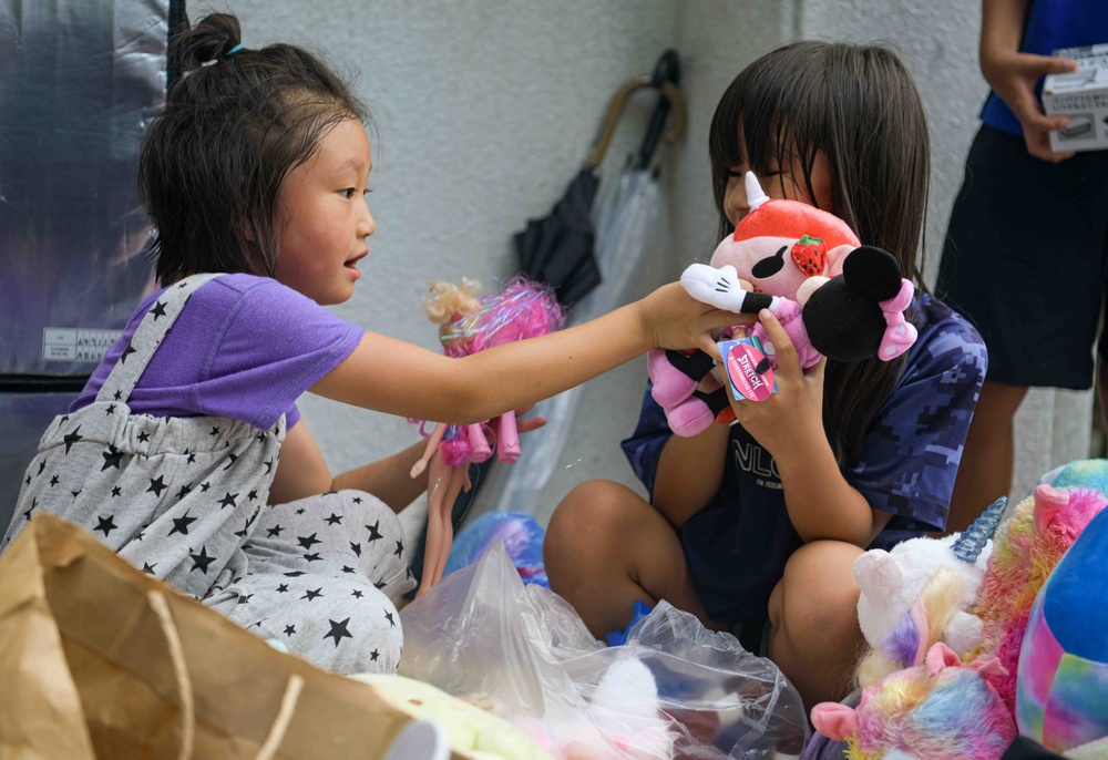 Kadena Airmen supply hope in July