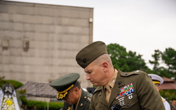 Colonel Ronnie D. Michael honors fallen troops at the 2018 MUH-1 helicopter crash memorial in Pohang