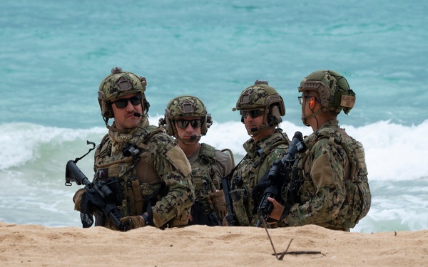 USCG Tests Port Security Unit Proficiency