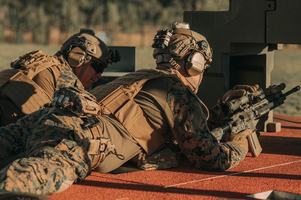 1st Recon Bn., Australian Army participate in live-fire range during Exercise Black Diamond