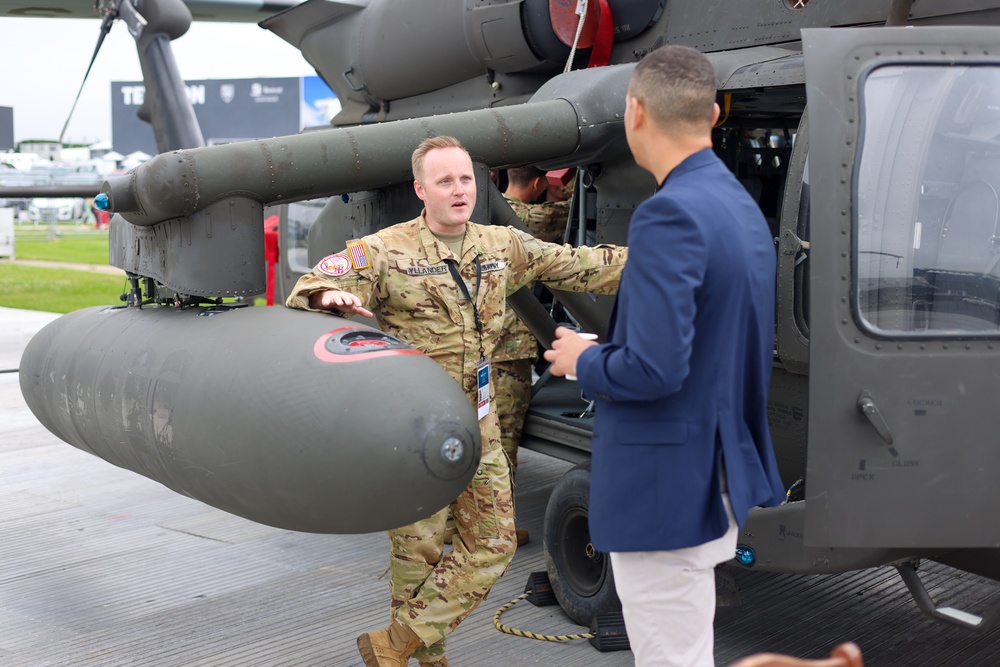 12th Combat Aviation Brigade Soldiers Showcase Aircraft at the Farnborough International Airshow