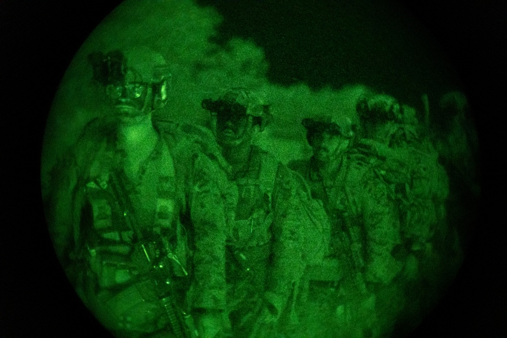 MRF-D 24.3 Marines conduct night air assault with MV-22B Ospreys during Exercise Predator’s Run 24