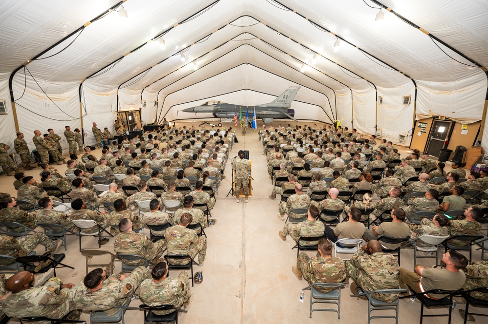 CMSAF makes first visit to deployed Airmen of the 378th AEW