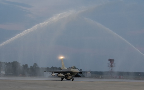 122nd Fighter Wing pilot delivers Slovakia's first F-16s