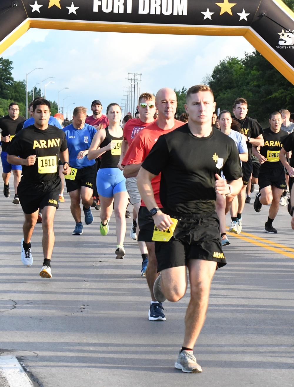 10th Mountain Division runners lock in qualifying times for Army Ten-Miler