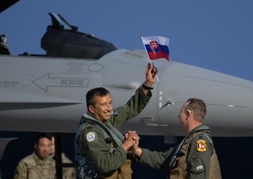 122nd Fighter Wing pilot delivers Slovakia's first F-16s