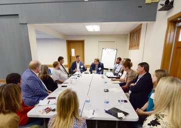 U.S. Army Corps of Engineers and State of Tennessee hold partnering meeting