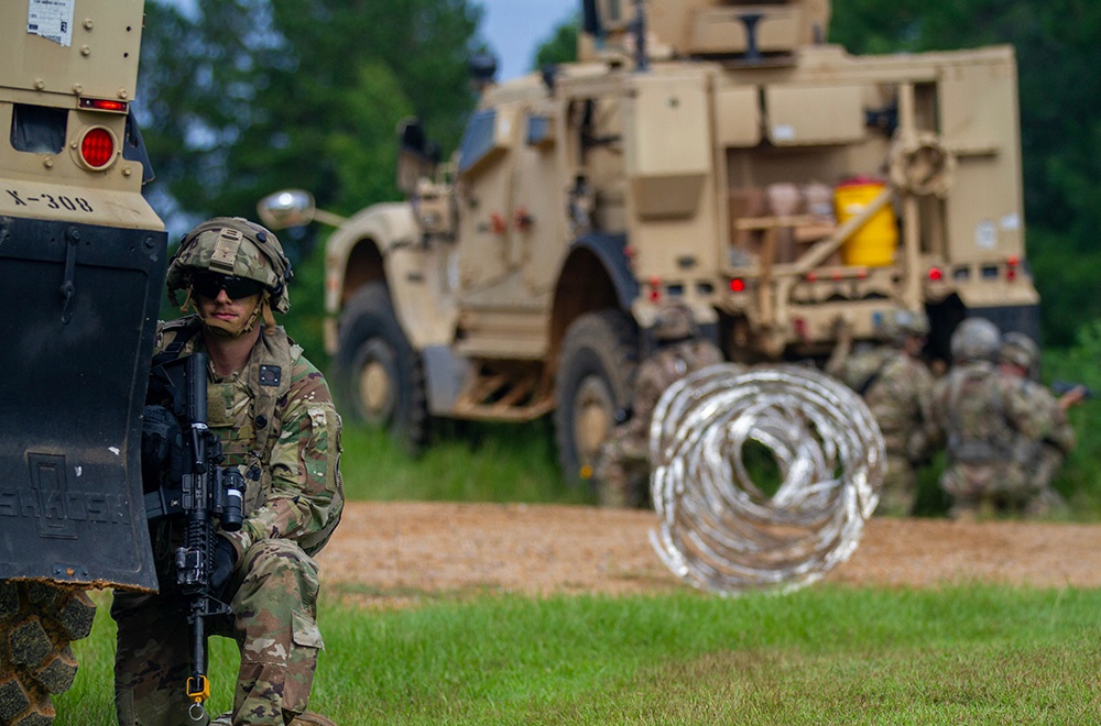 Maryland MPs train at Camp Shelby