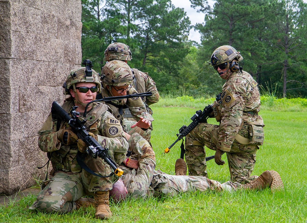 Maryland MPs train at Camp Shelby