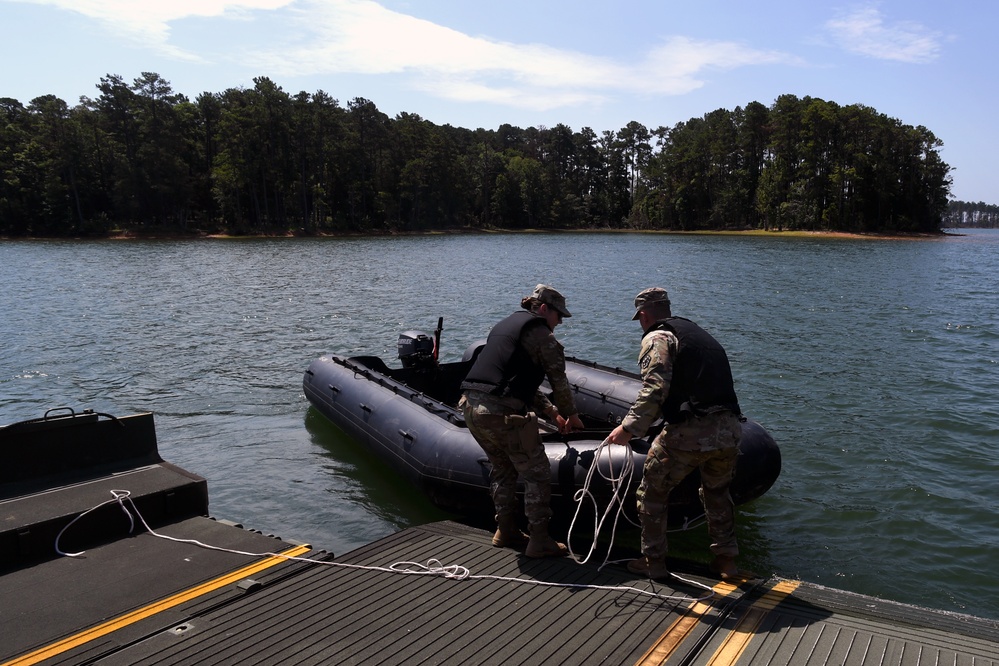 S.C. Army Guard bridging unit trains alongside Colombian partners