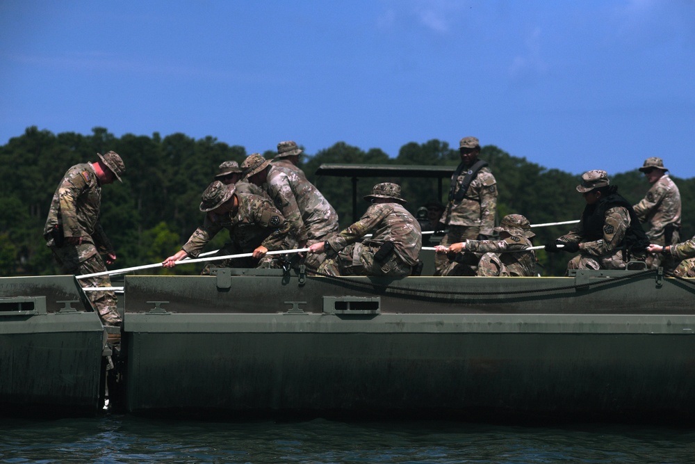 S.C. Army Guard bridging unit trains alongside Colombian partners
