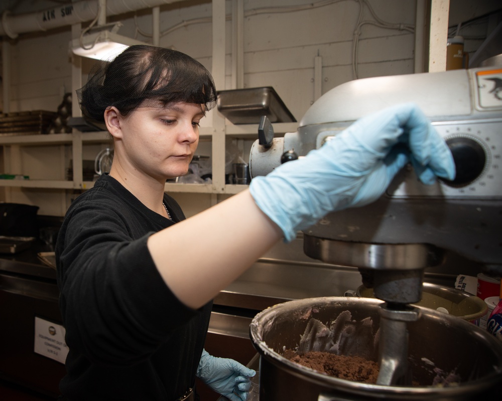 Nimitz Sailor Stirs Frosting Mix