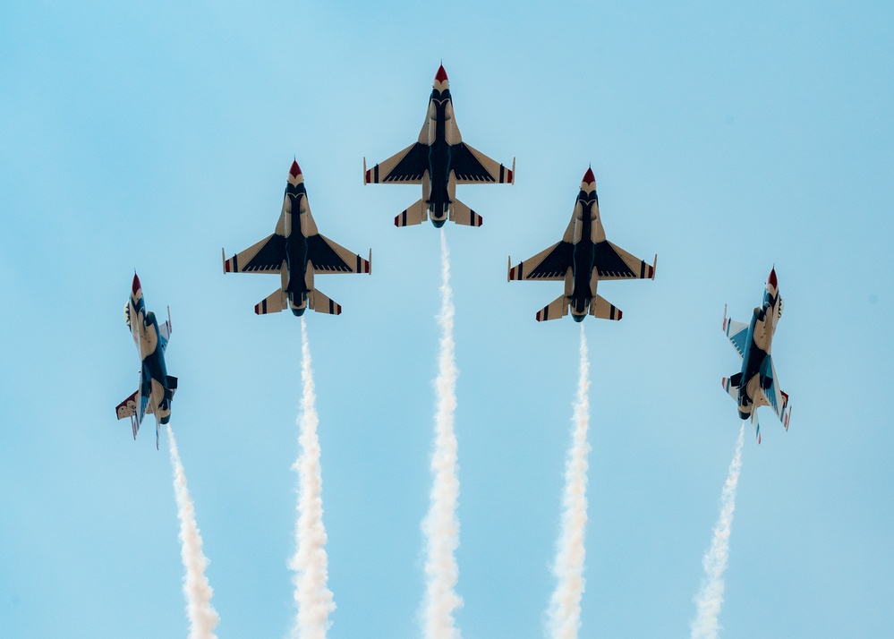 Thunderbirds Practice Flyovers Over F.E. Warren AFB