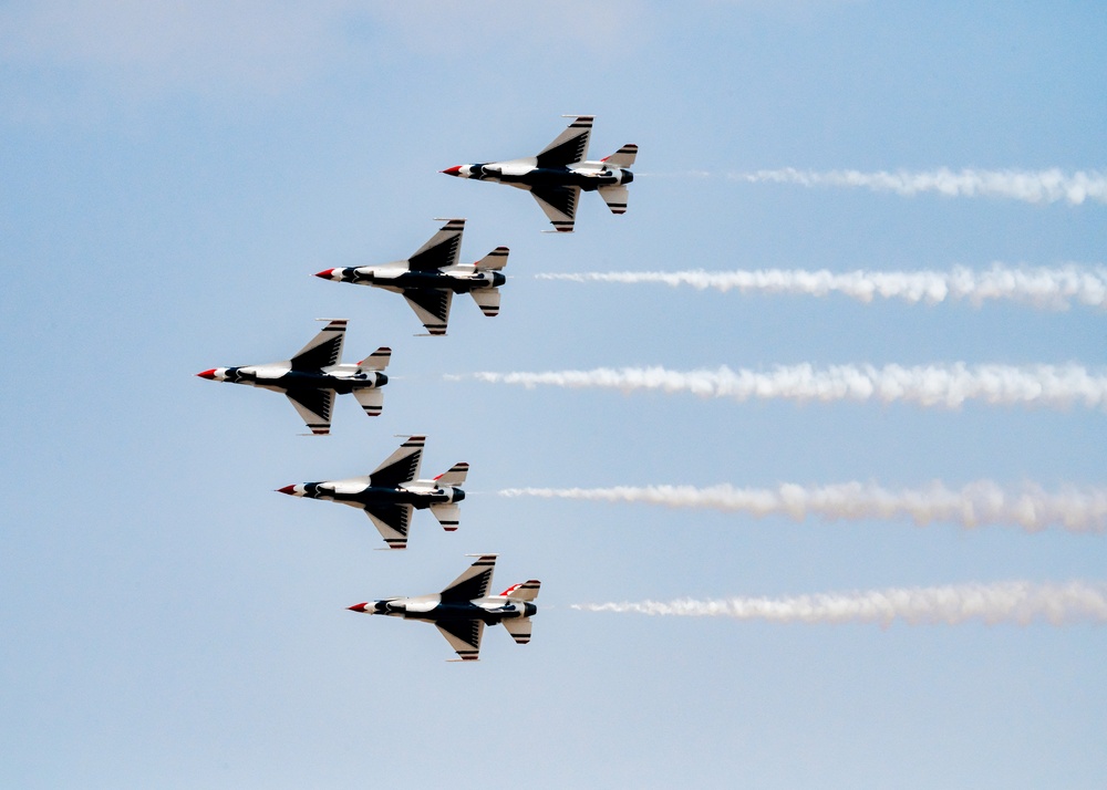 Thunderbirds Practice Flyovers Over F.E. Warren AFB