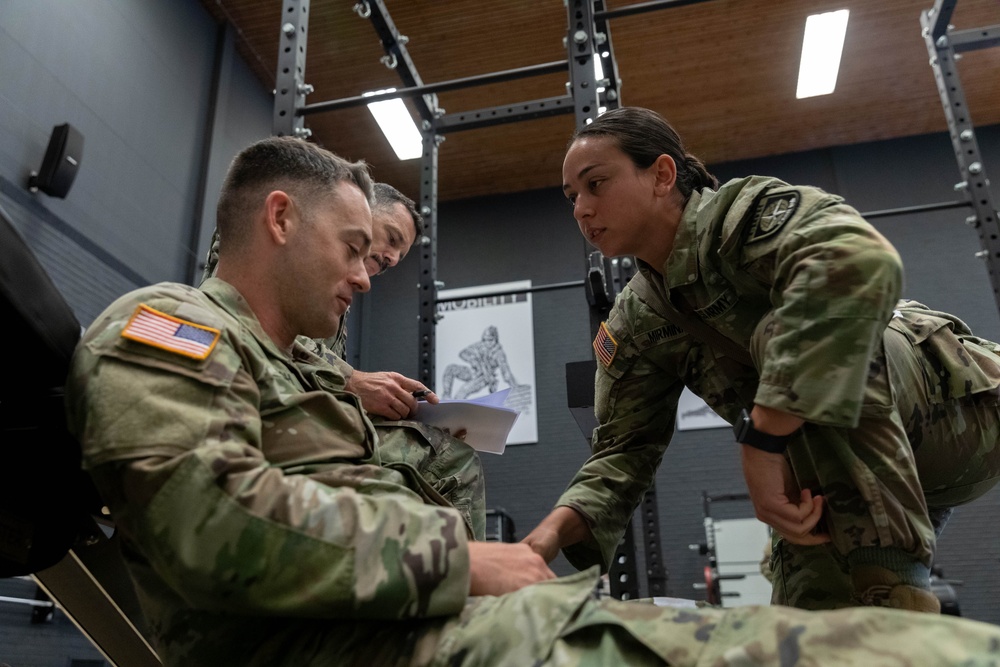 1st Lt. Brianna Mirmina talks with a casualty