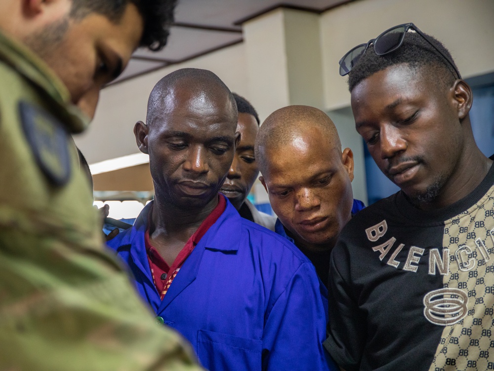 US Army biomedical equipment technician trains Burundian counterparts during medical exercise