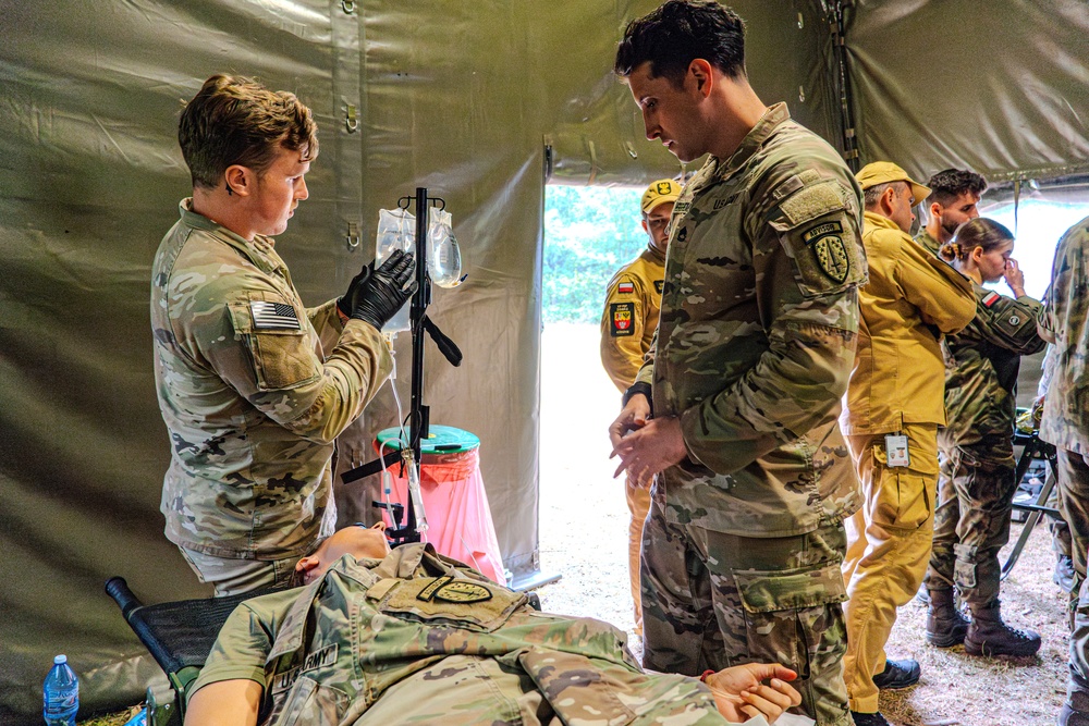 4th SFAB Medical Advisors train Polish Cadets in Military Doctor 2024