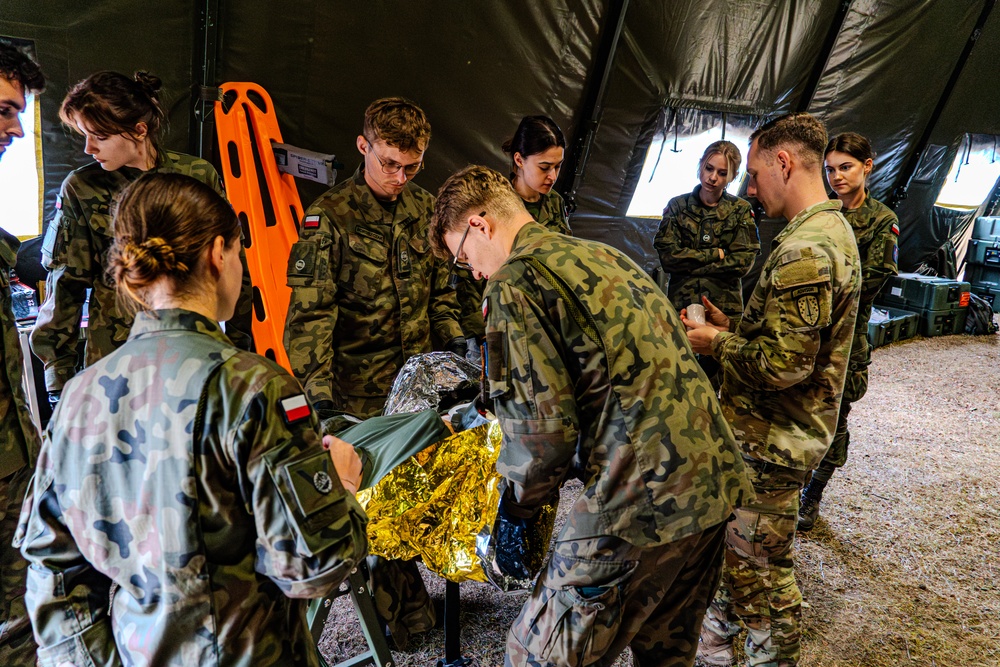 4th SFAB Medical Advisors train Polish Cadets in Military Doctor 2024