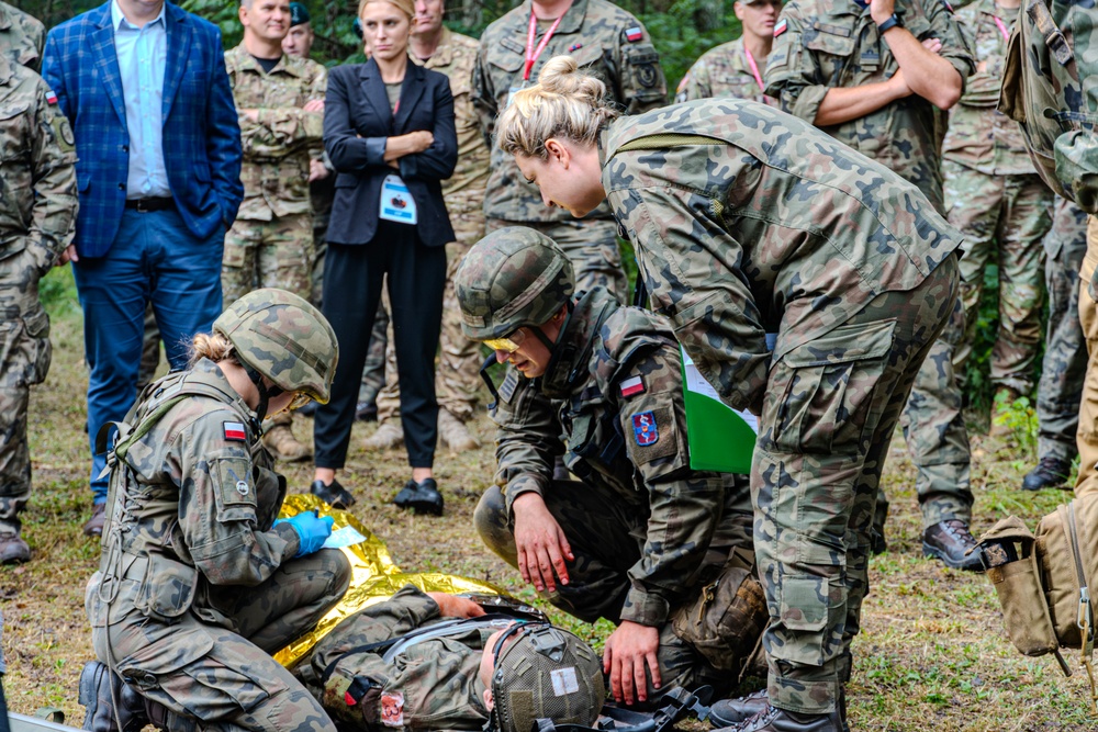 4th SFAB Medical Advisors train Polish Cadets in Military Doctor 2024