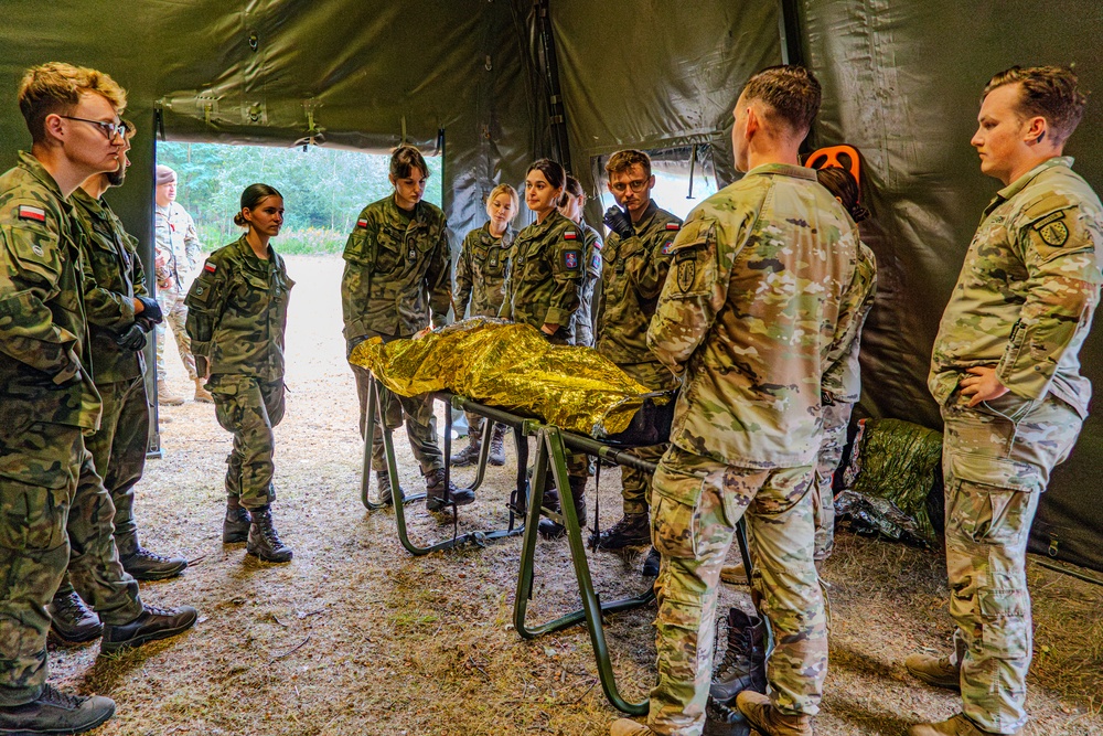 4th SFAB Medical Advisors train Polish Cadets in Military Doctor 2024