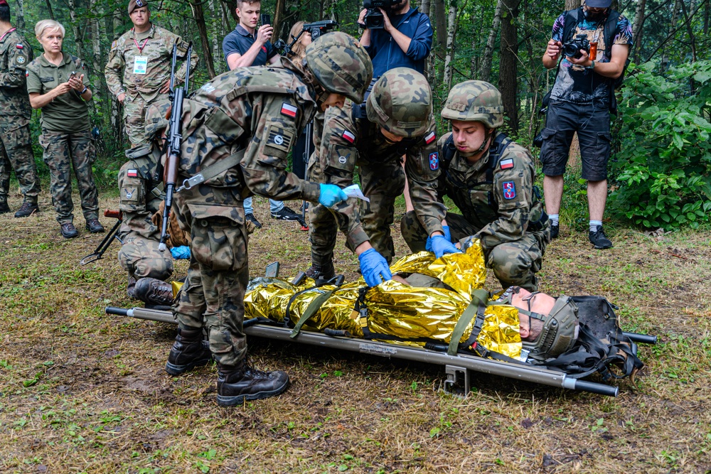 4th SFAB Medical Advisors train Polish Cadets in Military Doctor 2024