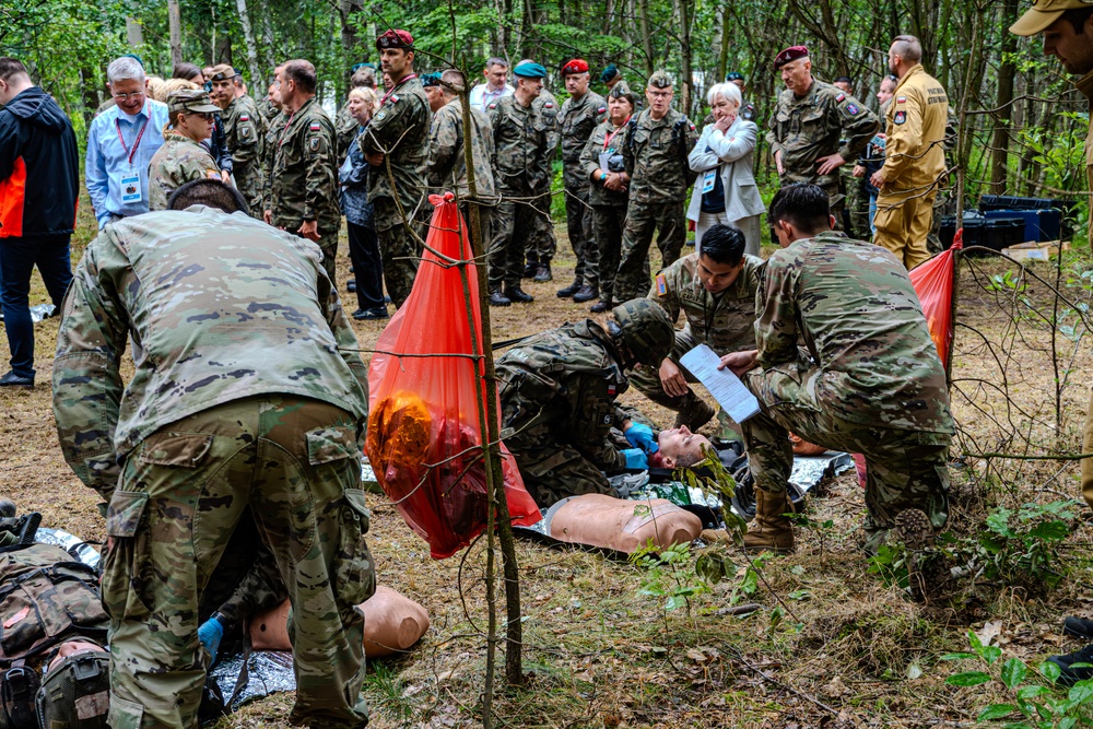 4th SFAB Medical Advisors train Polish Cadets in Military Doctor 2024