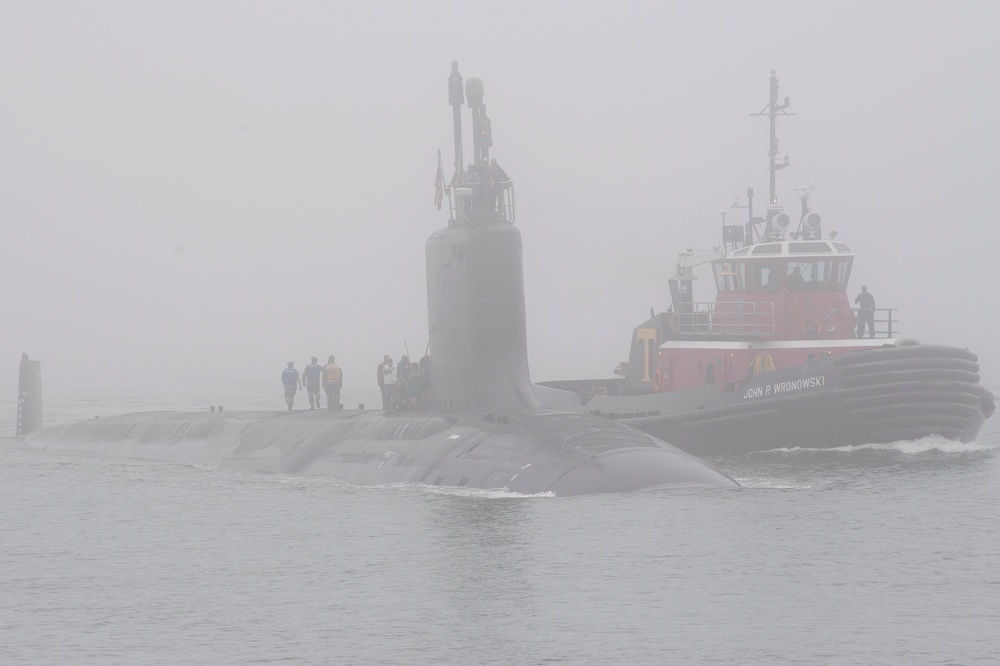 USS South Dakota (SSN 790) Returns