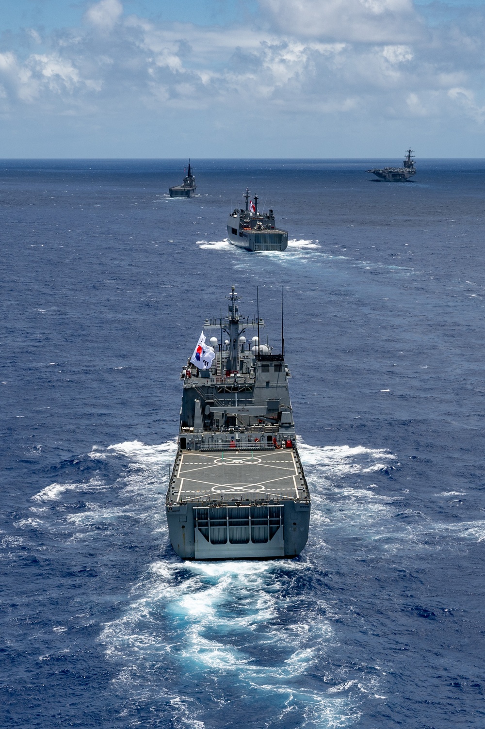 DVIDS - Images - Multinational ships sail in formation during RIMPAC ...