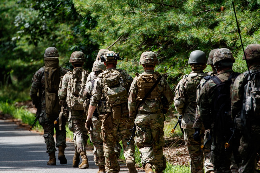 328th ENG SPT CO conducts STX lanes