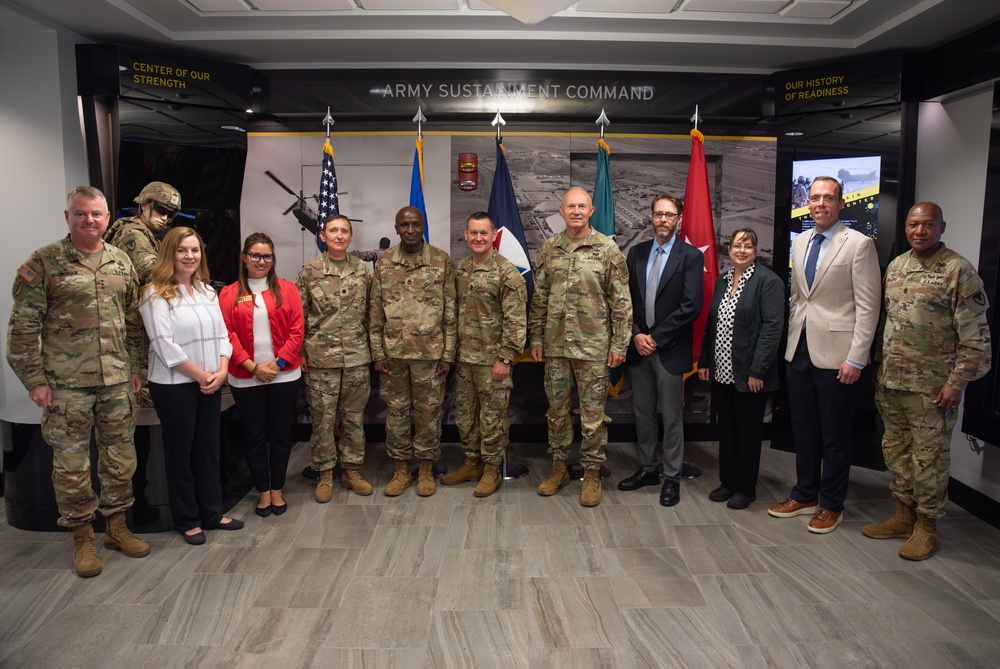 CSA meets with ASC and AMC commanders at Rock Island Arsenal