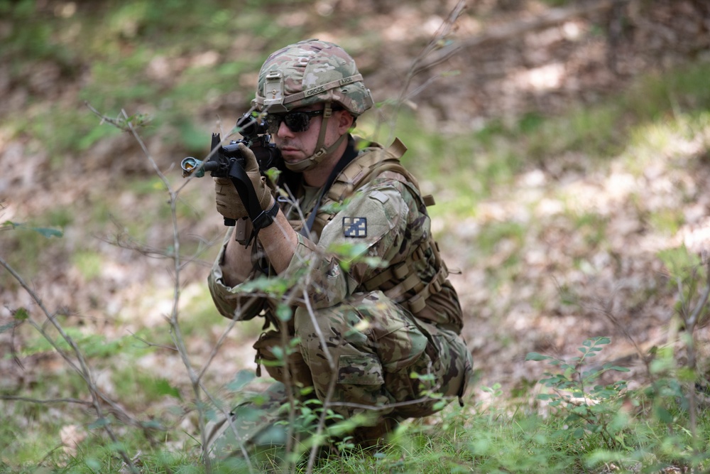 854th ENG BN Soldiers conduct STX lanes