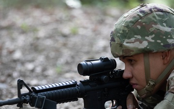 854th ENG BN Soldiers conduct STX lanes