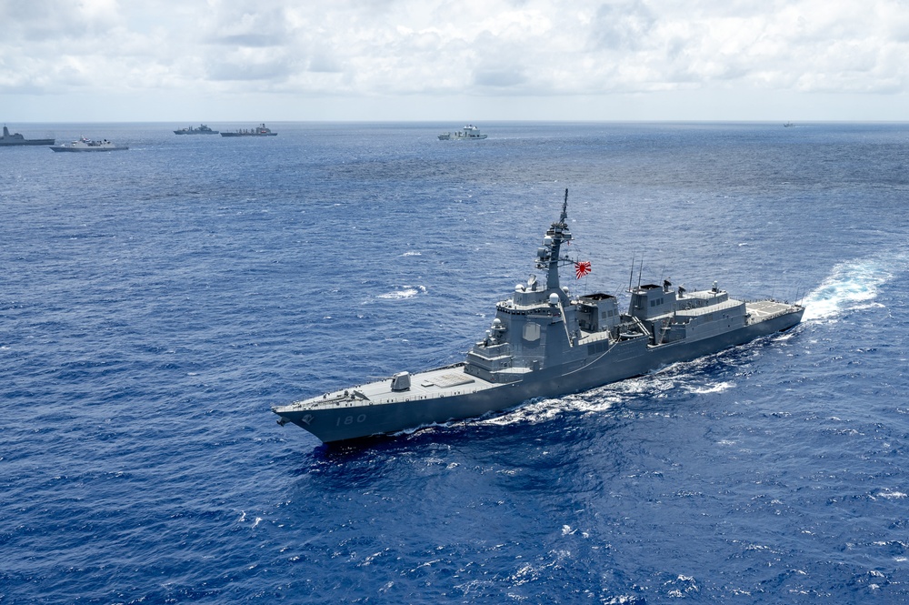 DVIDS - Images - Multinational ships sail in formation during RIMPAC ...