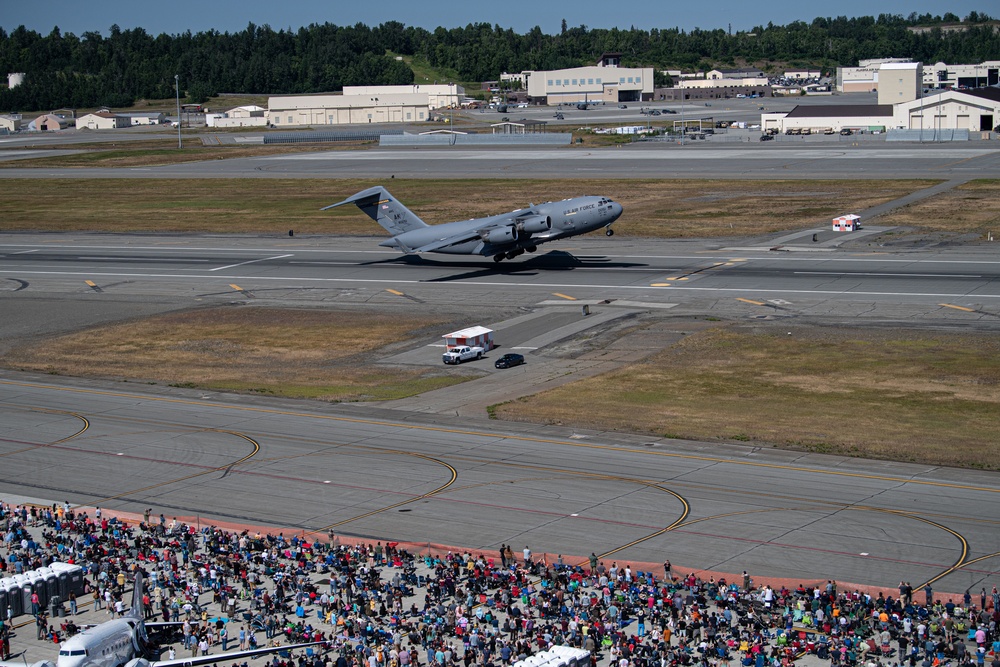 JBER hosts Arctic Thunder Open House 2024