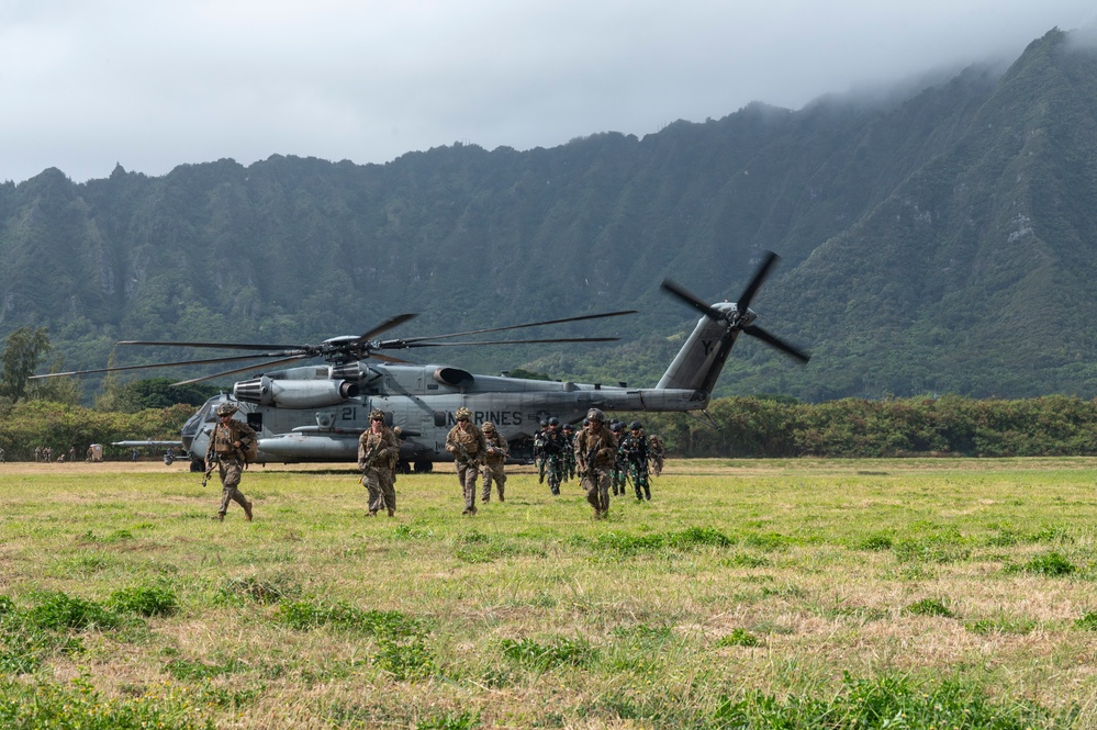 U.S. Marines, Partner Nations Conduct Air Assault Rehearsal