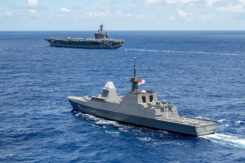 DVIDS - Images - Multinational ships sail in formation during RIMPAC ...