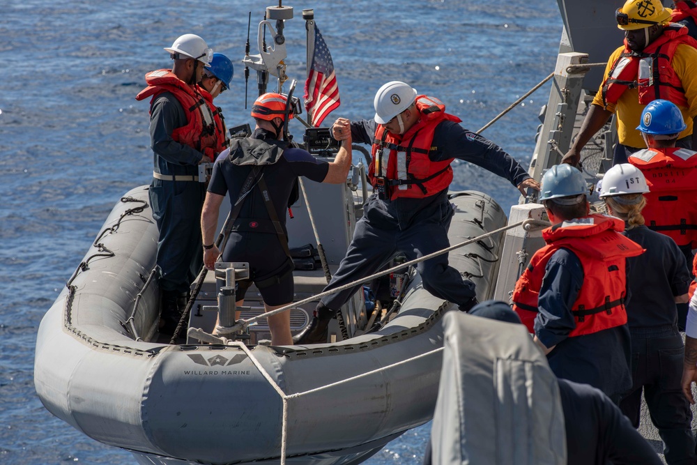 USS Spruance conducts small boat operations