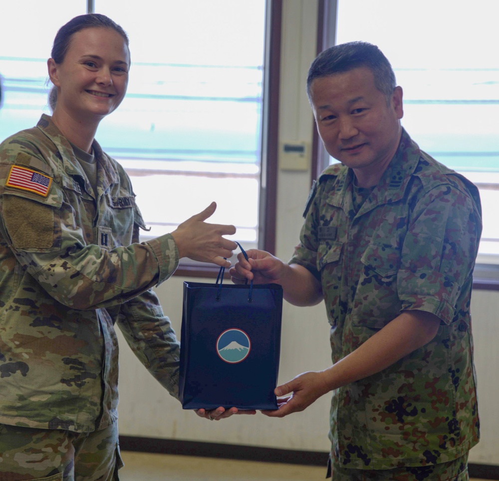 Orient Shield 24 JGSDF MP Gift Exchange